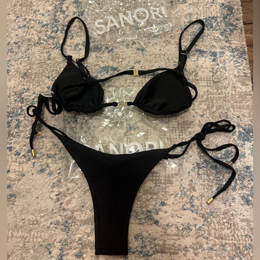 Sanori Ambra Bikini Set - Picture 2 of 5